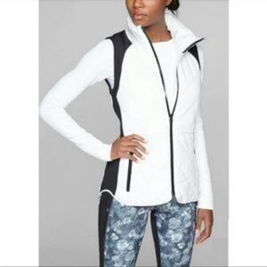 Athleta Wind Sprint White/Black Primaloft Vest Size XXS